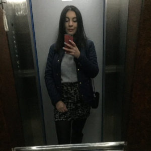 halime_stndg