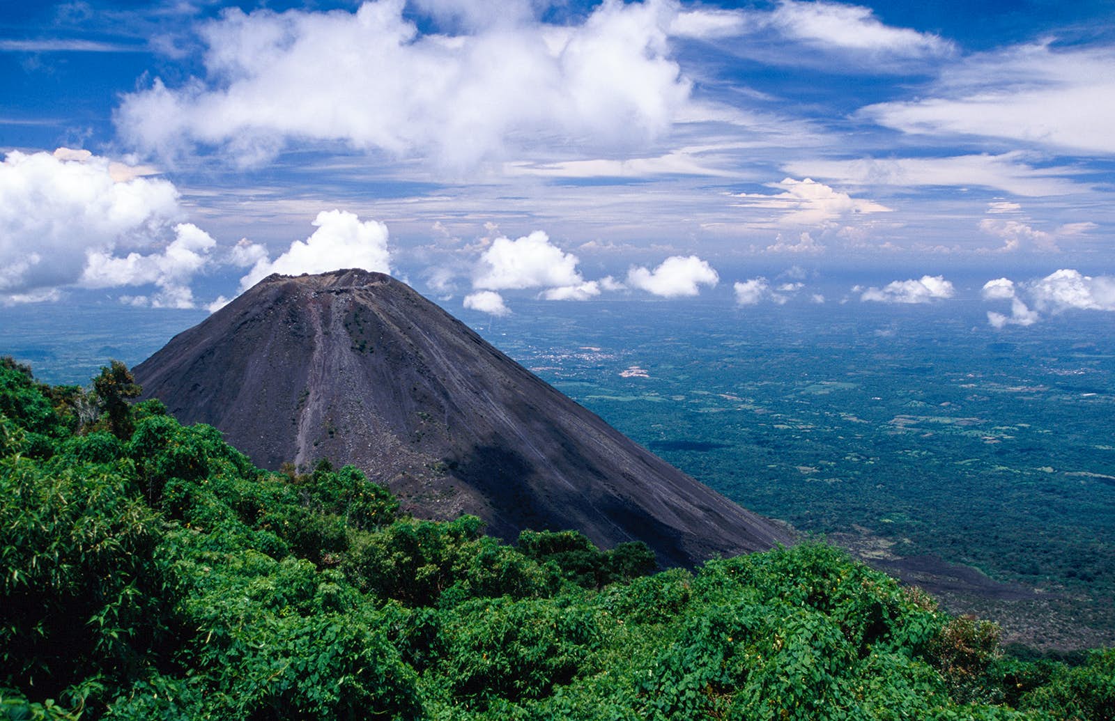 CerroVerde-El-Salvador-Timeline-PolyglotClub.jpg